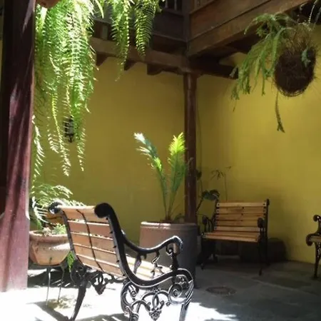 Casa Montanez, Caseron Historico